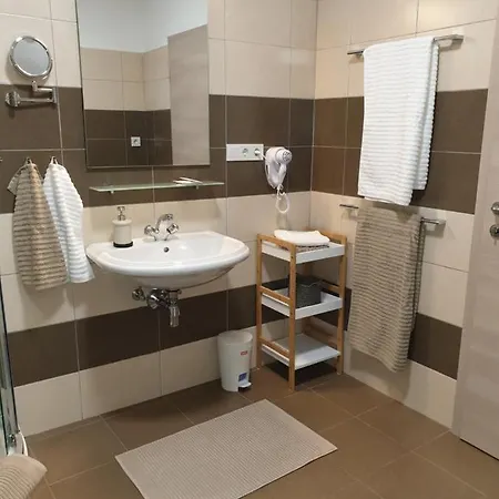 Suha Punta - Babalonija Apartament *